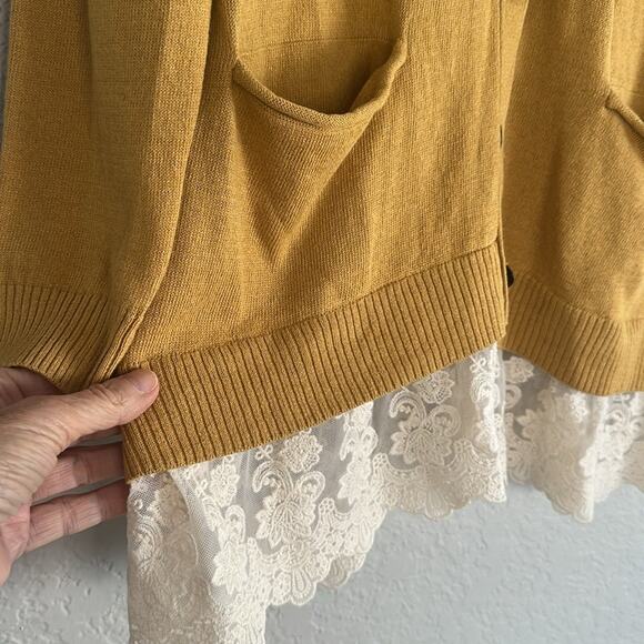LOGO Lori Goldstein Cardigan Sweater Lace Trim Cottage Mustard Gold Pockets Fall - Picture 5 of 8